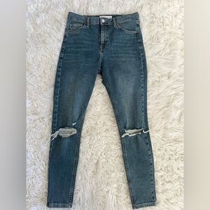 Top Shop Jamie high waist distressed knee skinny  jeans size 30